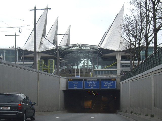 IMGP2923a12tunnel