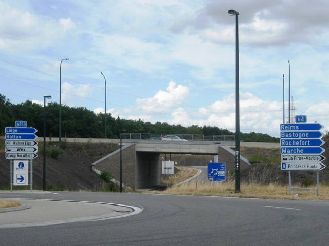 8839n839