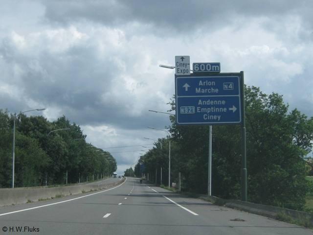 8832n921n4