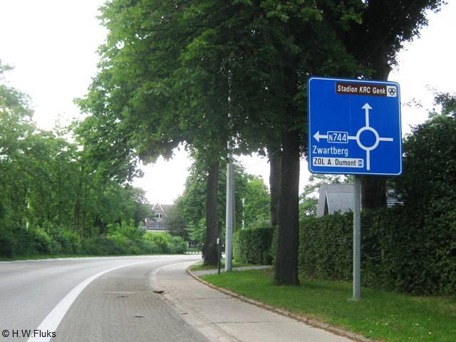 1746n744