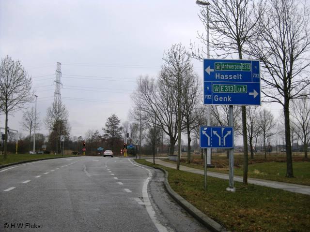 6638n774n702
