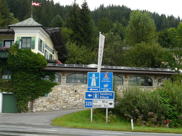 P1260222x320