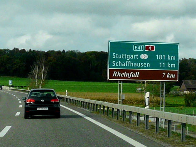 P1110137a4e41bruinschuin