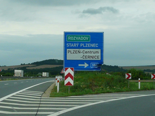 P1260564x180