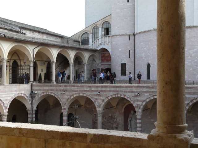 P1110512assisi