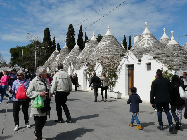 P1230088alberobello