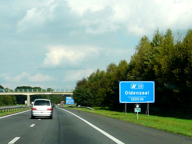 P1100467a1ox32