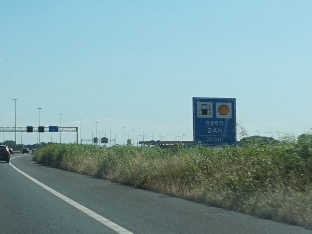 DSC08938a27zpnaamloosnax22