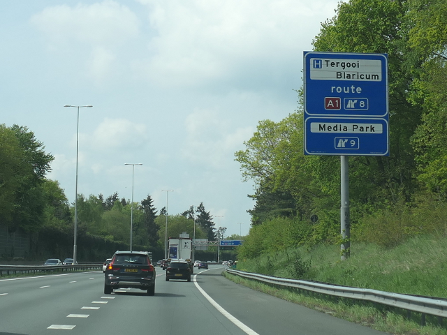 P1030892a1wx9