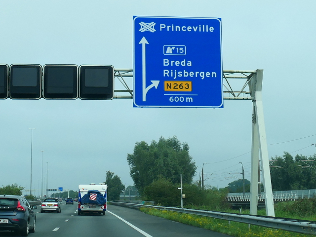P1120264a16nx15