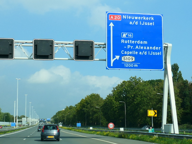 P1120525a20ox16