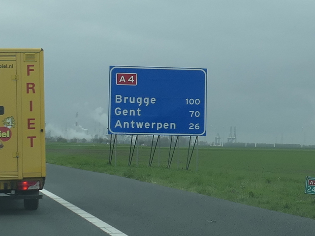 P1010003a4zmarkiezaat