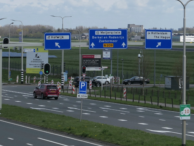 P1010205a13nx11opn209verderop