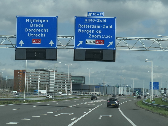 P1010235a15zbeneluxvanafa4