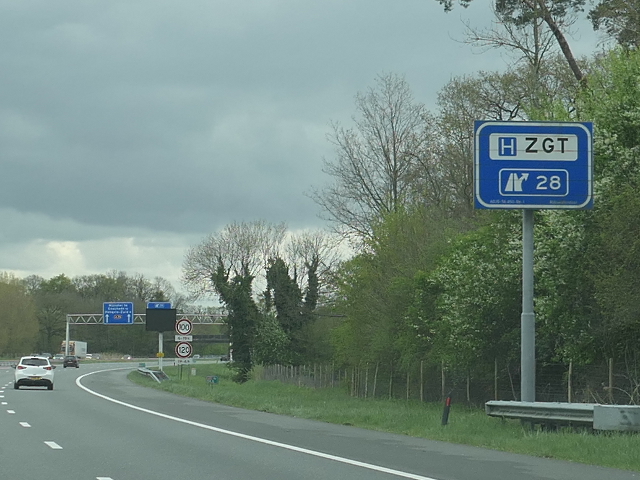 P1020614a35ox28