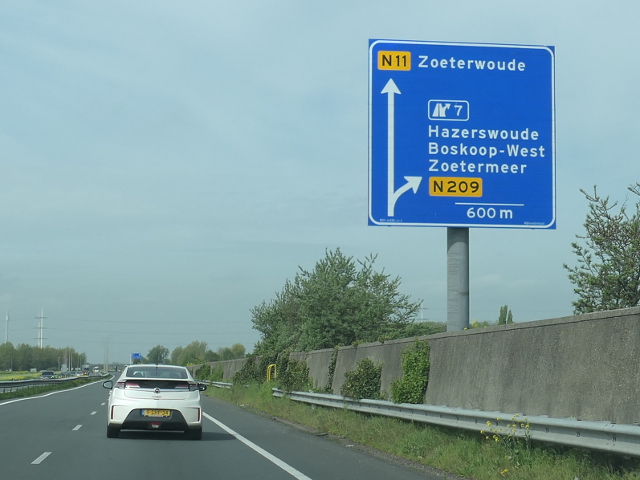 P1030605n11wx7metpijl