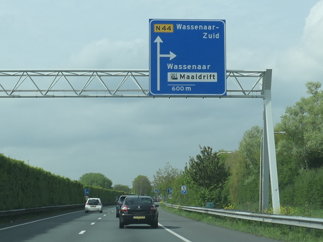P1030647a44zeind