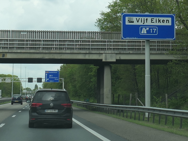 P1030780a27nx17
