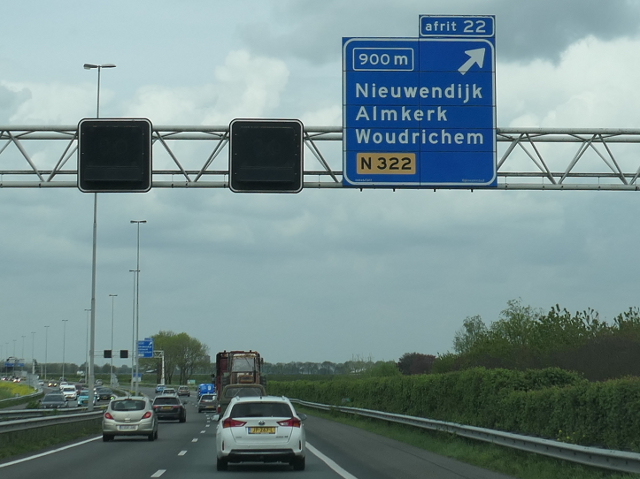 P1030805a27nx22