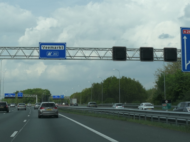P1030854a27nx30