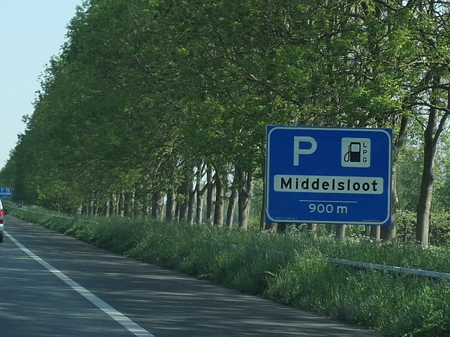 P1040590a7nmiddelsloot