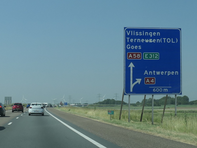 P1060352a4zmarkiezaat
