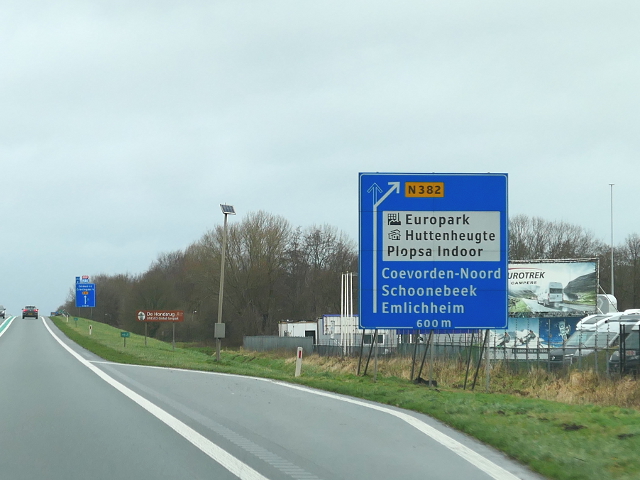P1210837n34nx12