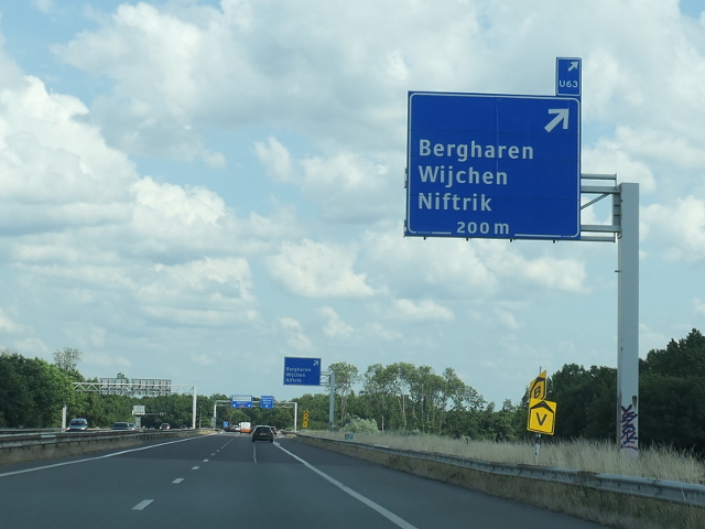 P1070012a326nx1