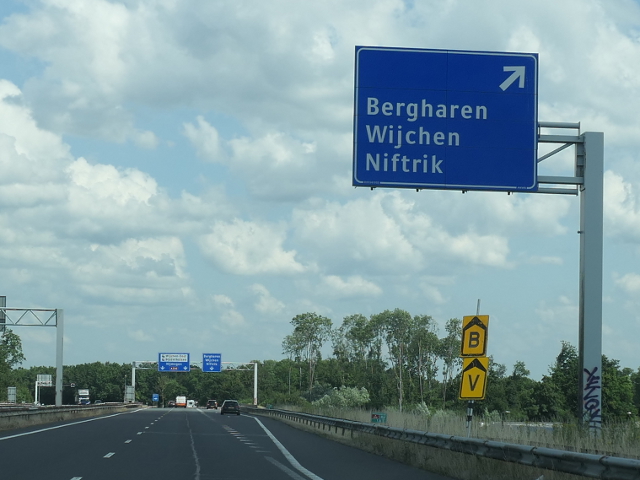 P1070013a326nx1