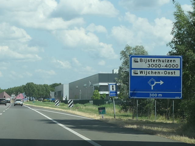 P1070020a326nx3