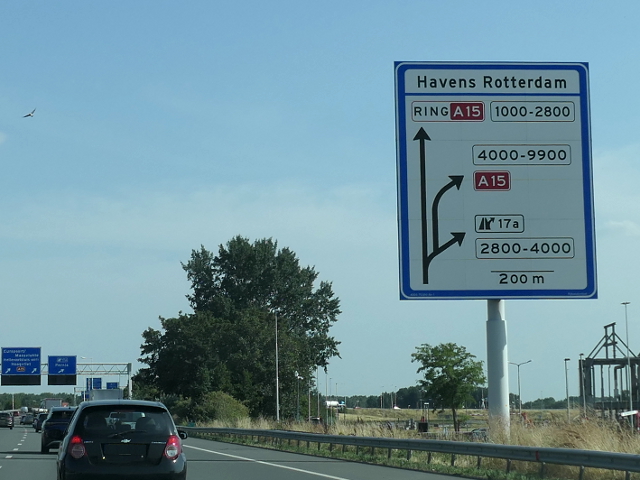 P1080283a4zbenelux
