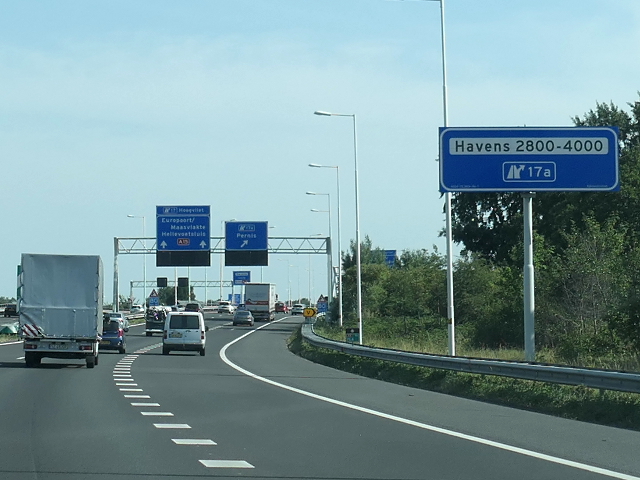 P1080285a4zbenelux