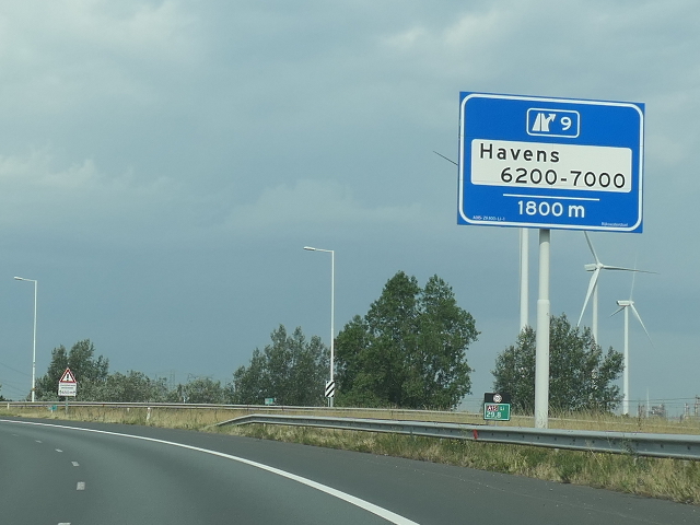 P1080540a15wx9