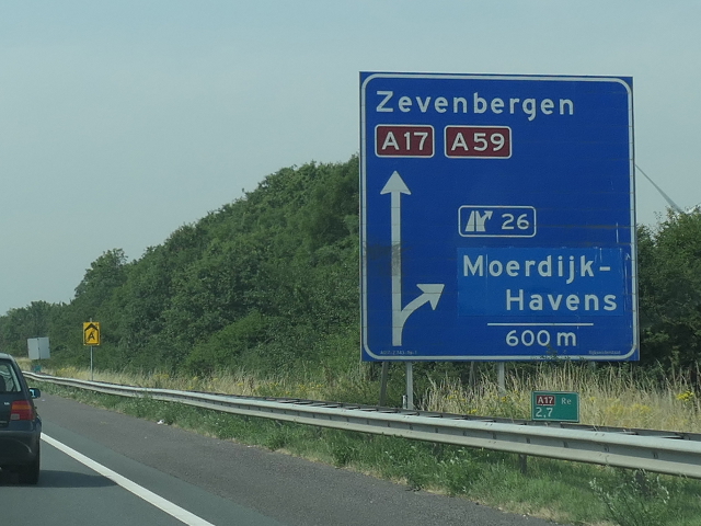 P1080577a17zx26