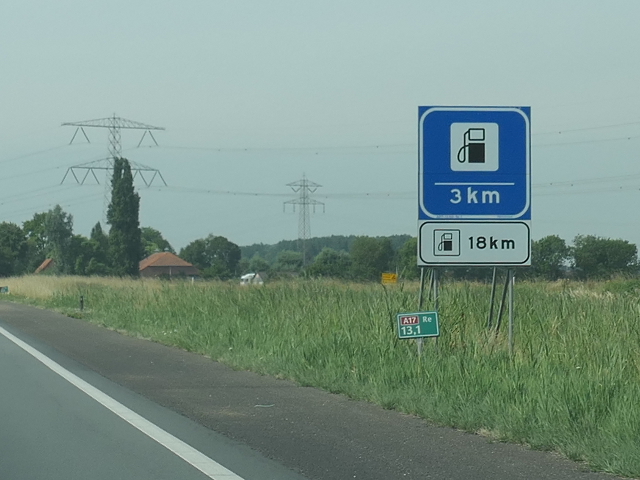 P1080595a17zx23