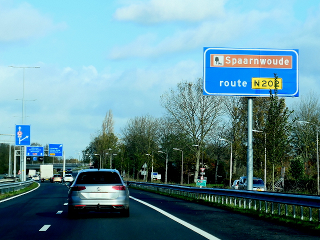 P1180694a208nx1