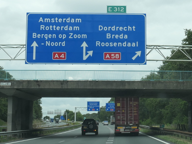 P1090293a4nzoomland