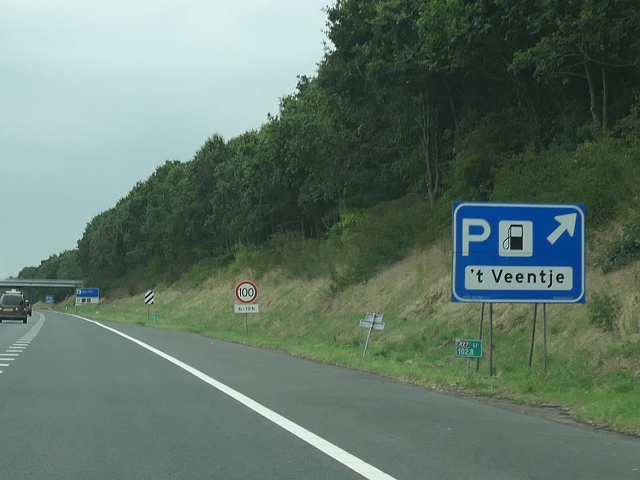 P1090837a27ztveentje