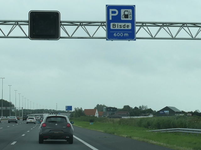P1090931a2zbisde