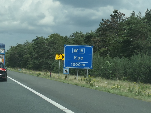P1100294a28nx15