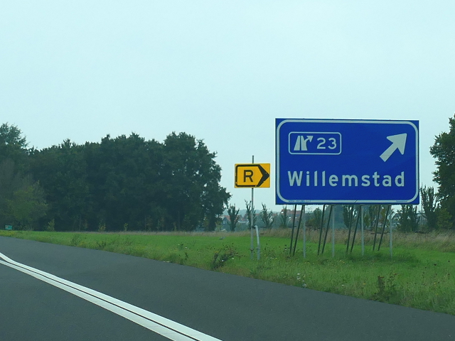 P1120374a29nx23