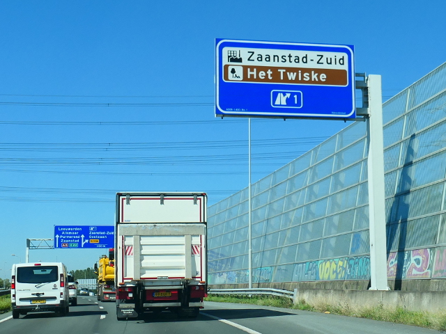 P1120681a8nx1