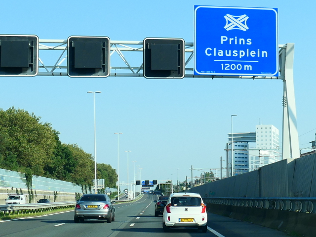 P1130157a12oclaus