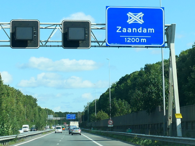 P1130799a8zzaandam