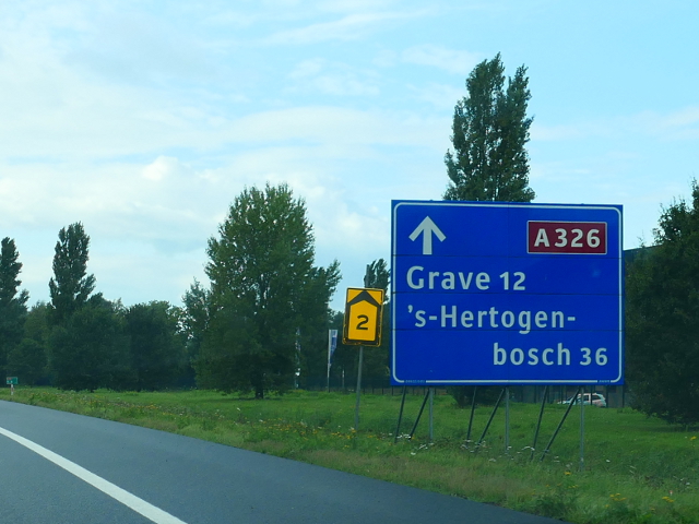 P1140841a326zx2