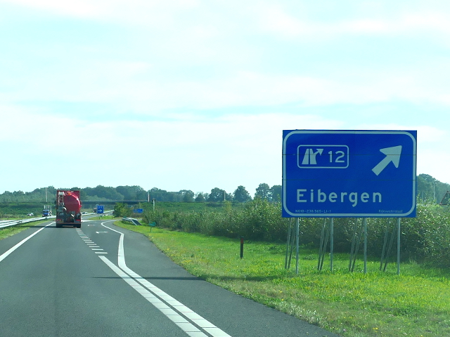P1150561n18zx12