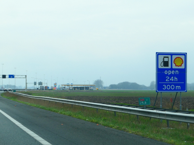 P1250807a27zpn