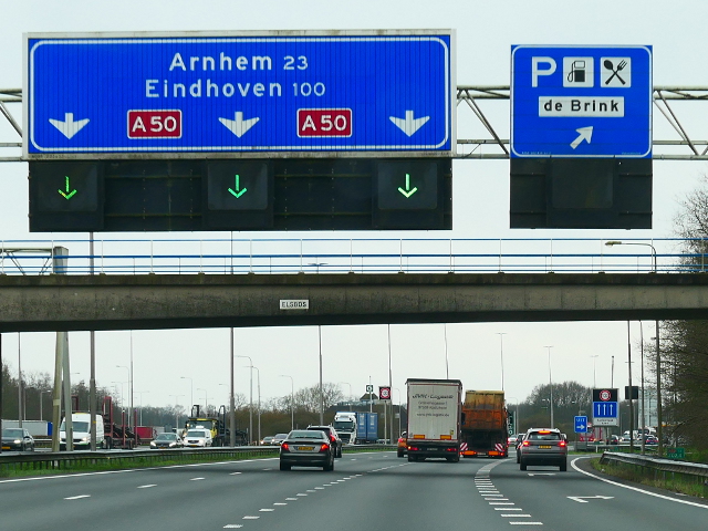 P1260274a50zdebrink