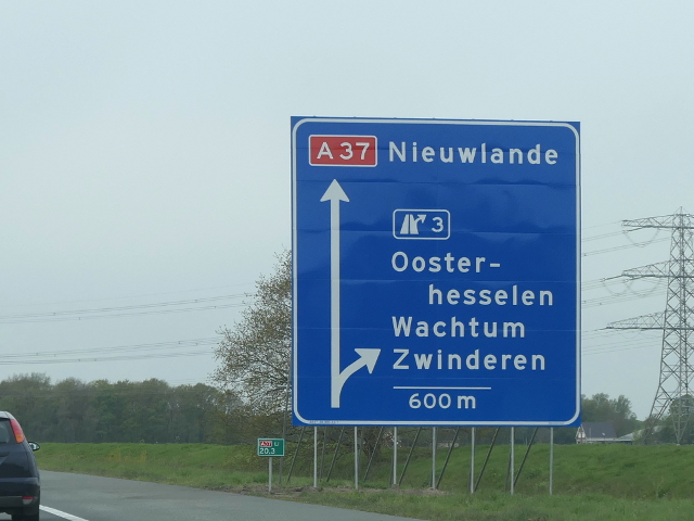 P1270328a37wx3