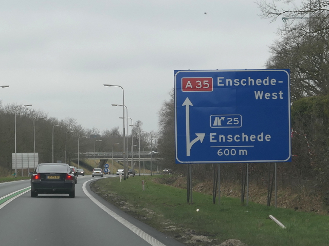 P1340965a35wx25
